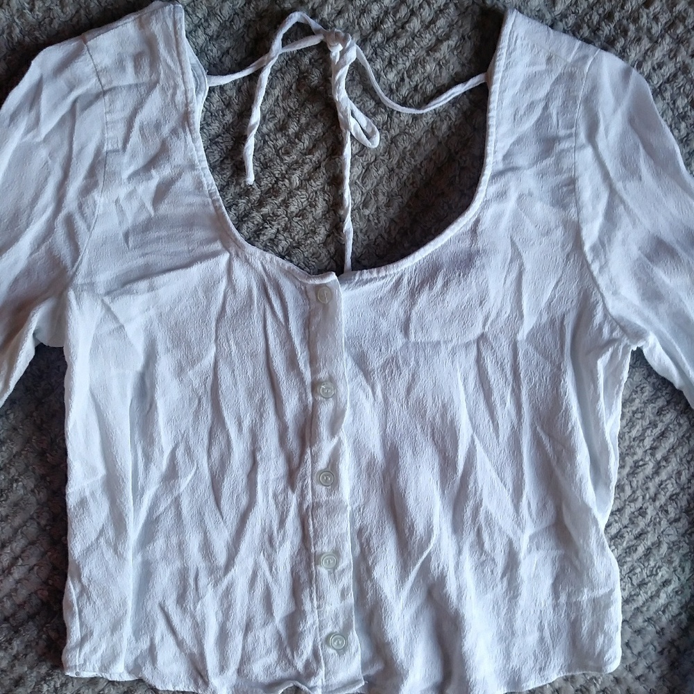 White Button Up Cropped Blouse Size XS - Picture 2 of 6